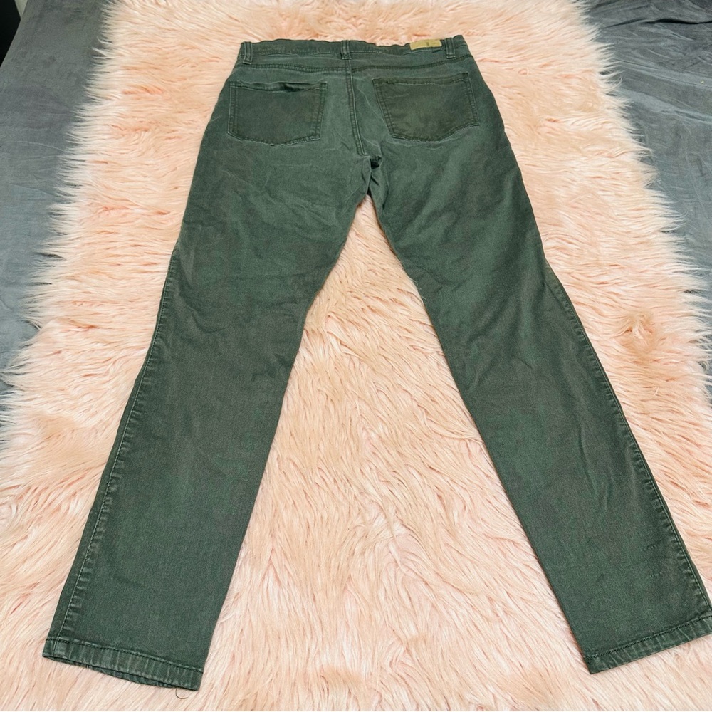 Women's Green Pants - Picture 6 of 10